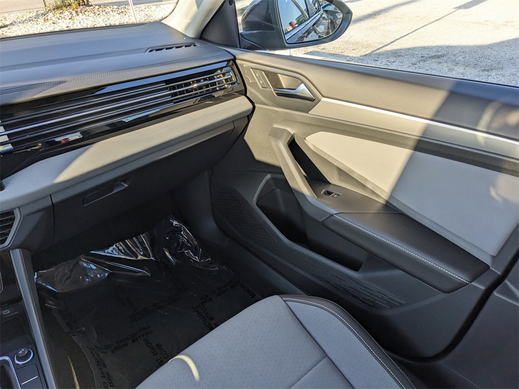 2025 Volkswagen Jetta 1.5T SE photo 16