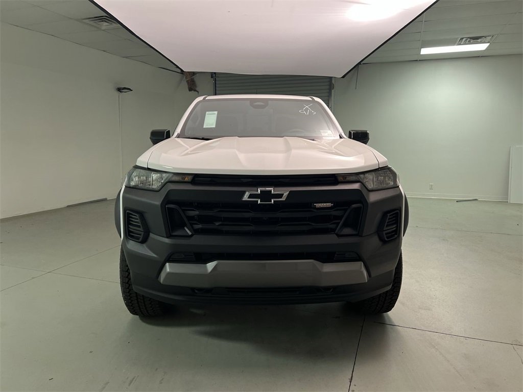 2026 Chevrolet Colorado Trail Boss photo 2