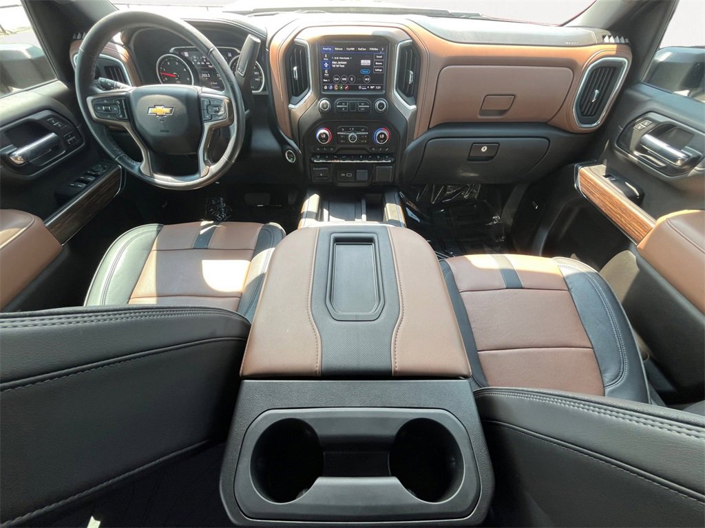 2022 Chevrolet Silverado 2500HD High Country photo 3