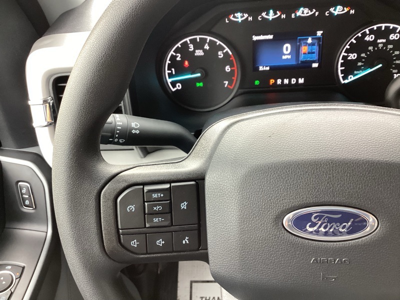 2026 Ford F-350 photo 32