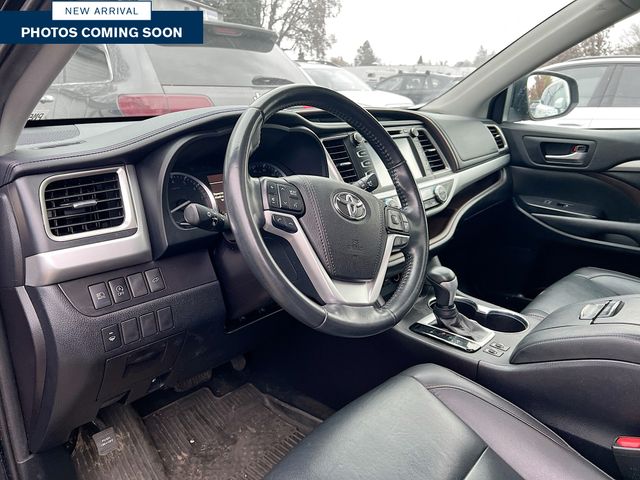 2019 Toyota Highlander XLE photo 3