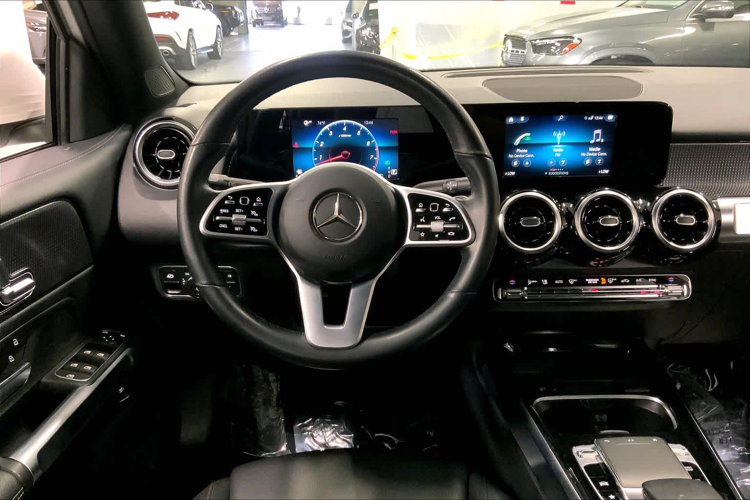 2020 Mercedes Benz GLB 250 photo 4