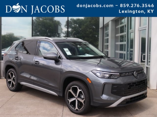 2026 Volkswagen Tiguan SE's photo