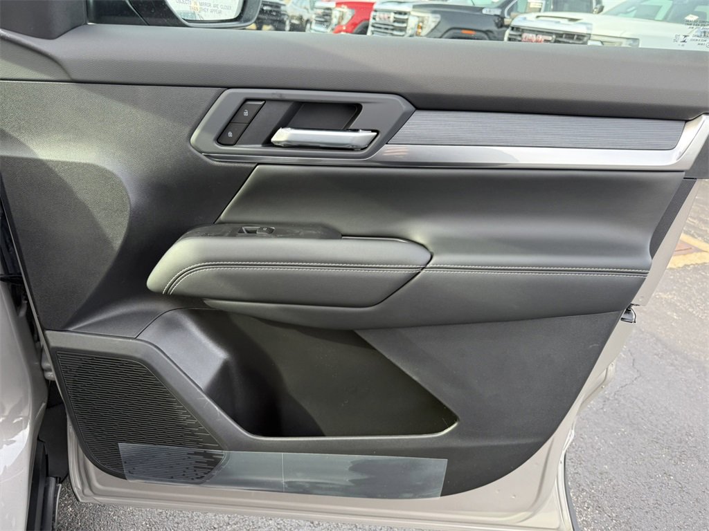 2026 GMC TERRAIN - Image 37