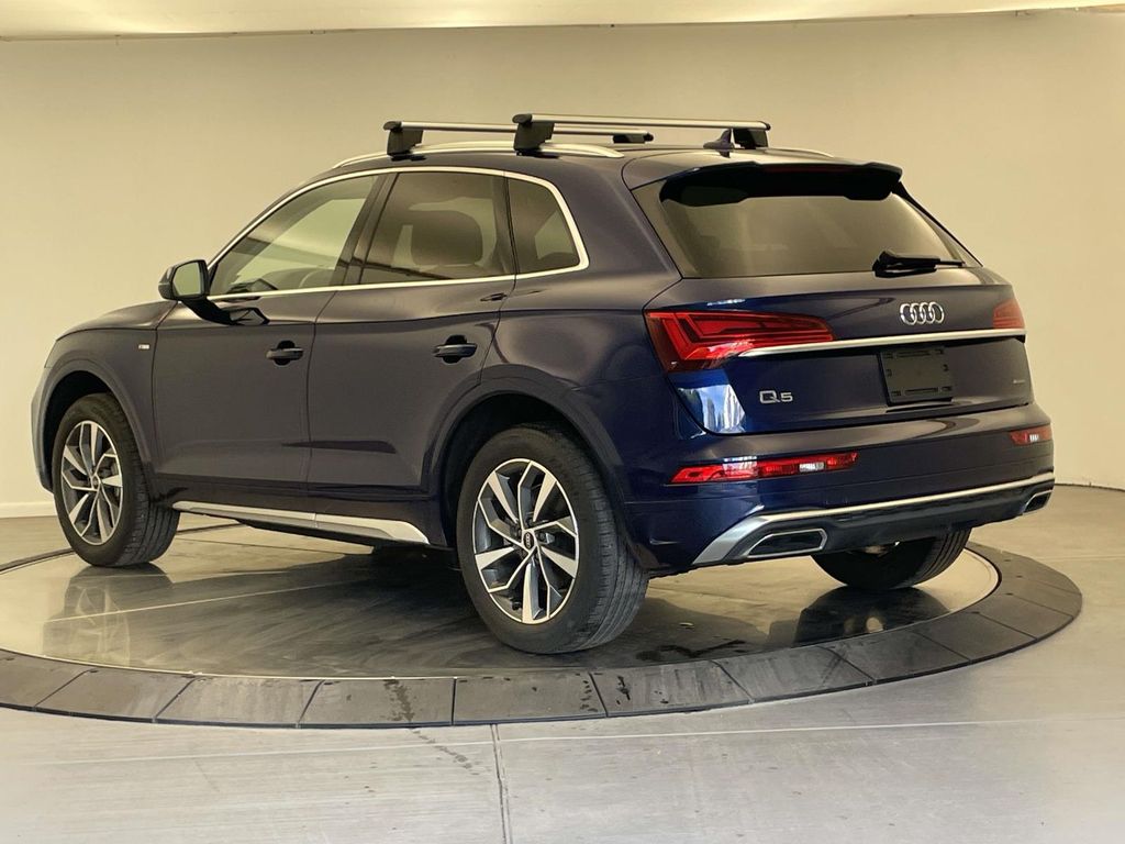 2022 Audi Q5 45 S line Premium photo 3