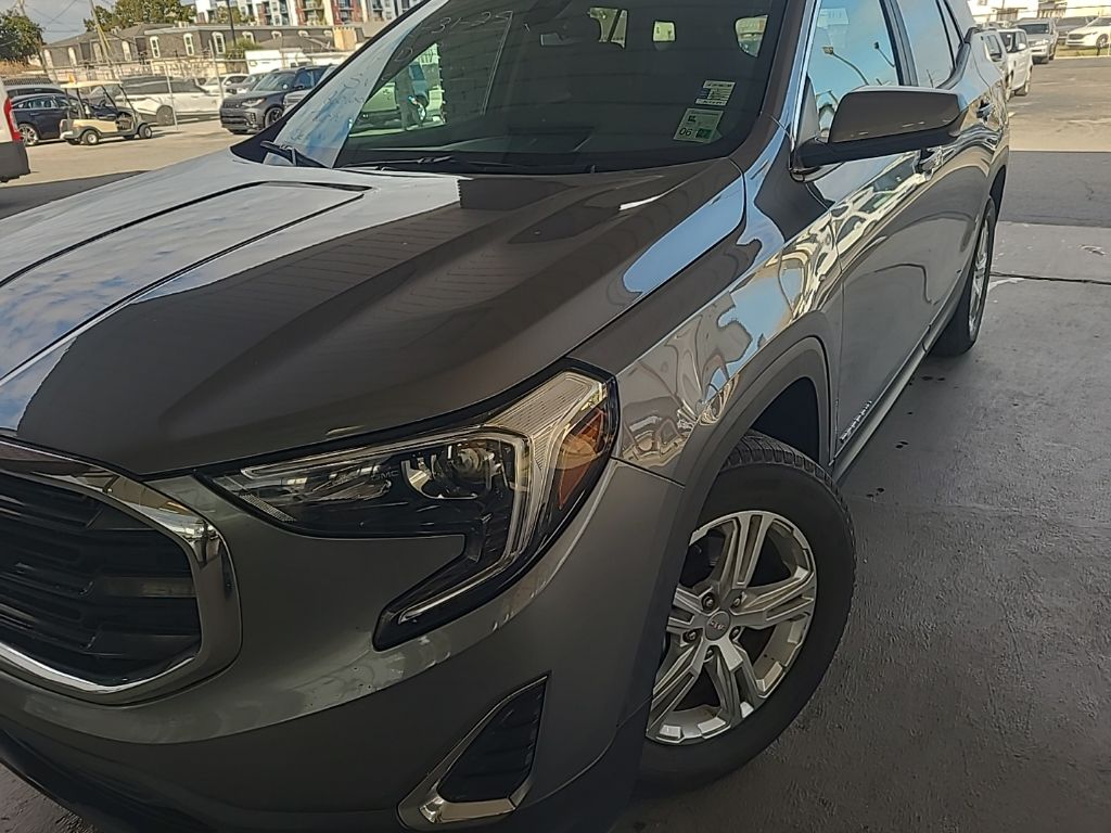 2021 GMC Terrain SLE's photo