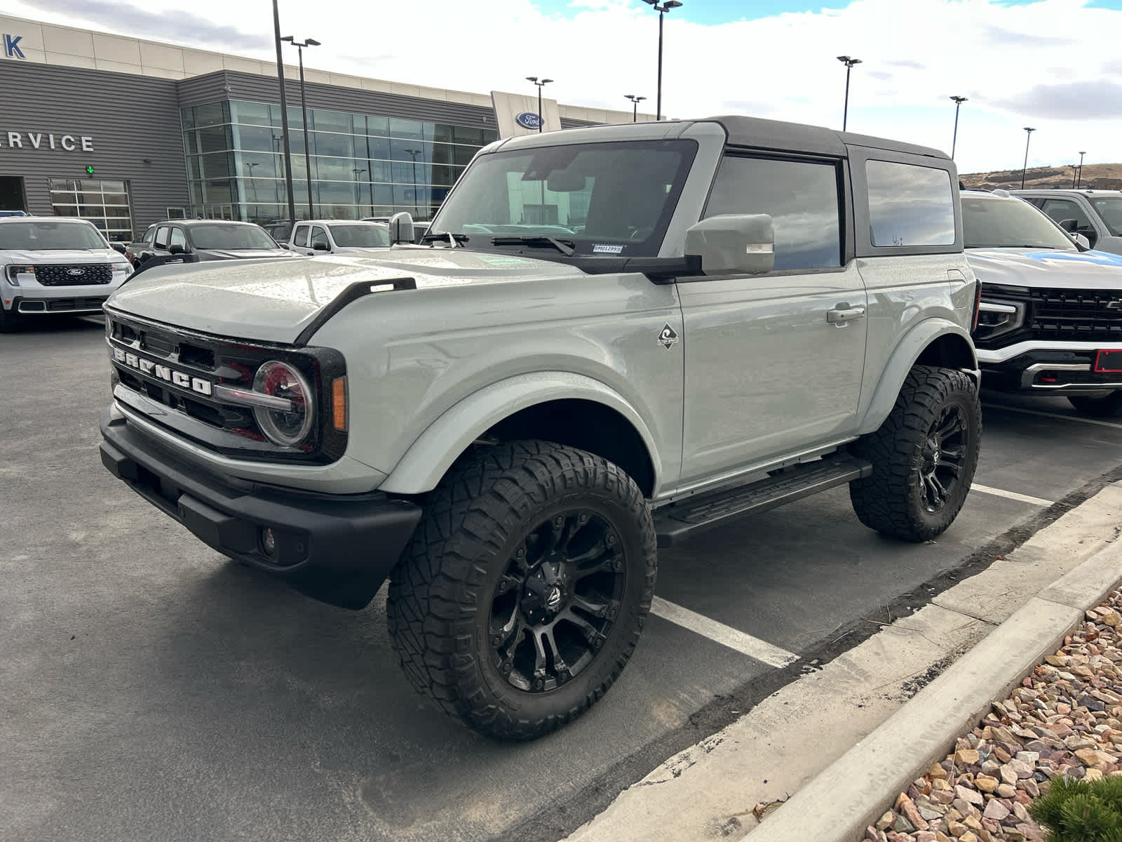 2023 Ford Bronco 2-Door Outer Banks's photo