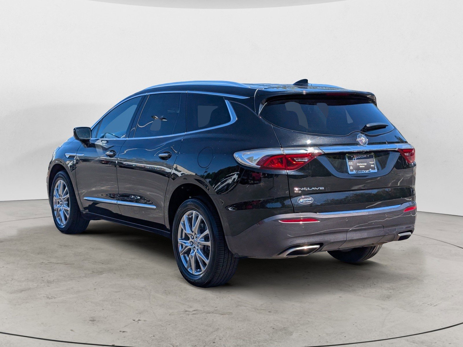 2023 Buick Enclave Essence photo 2
