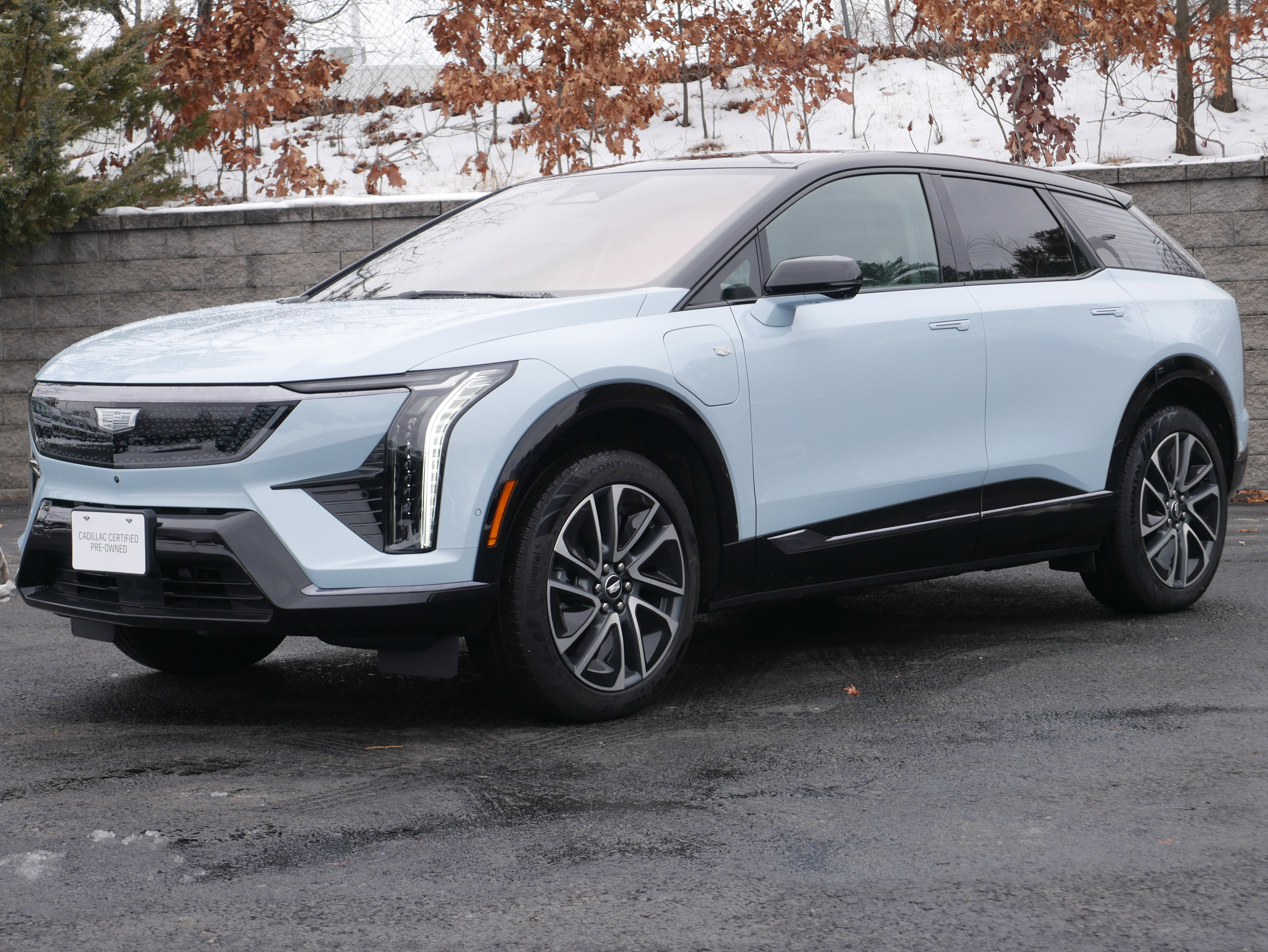 2025 Cadillac OPTIQ Sport 1's photo