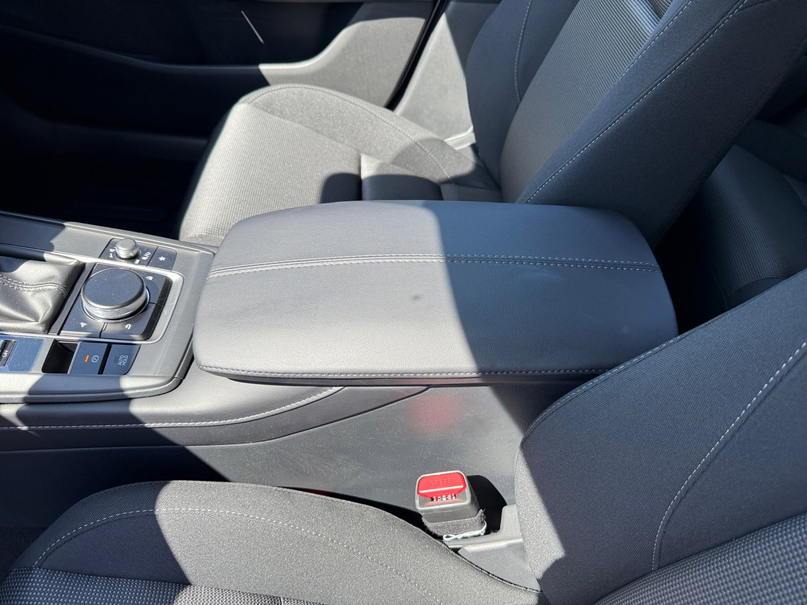 2025 Mazda CX-30 2.5 S photo 14