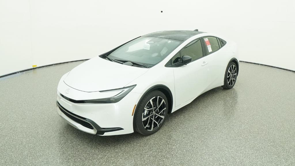 2026 Toyota Prius XSE's photo