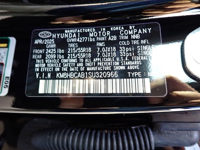 2025 Hyundai Kona SEL photo 14