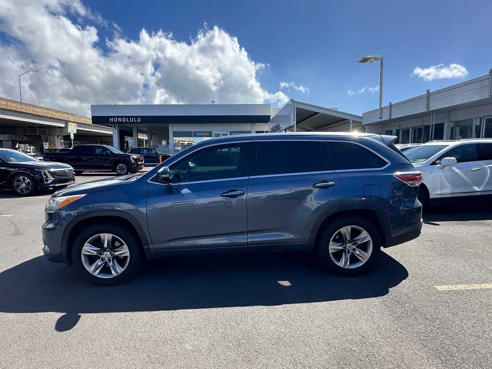 2015 Toyota Highlander Base Hybrid photo 3