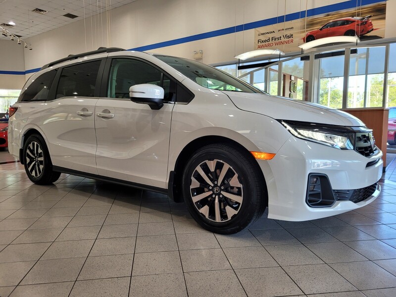 2026 Honda Odyssey EX-L photo 2