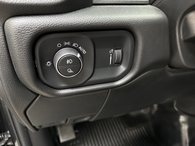 2023 Ram 2500 Tradesman photo 16