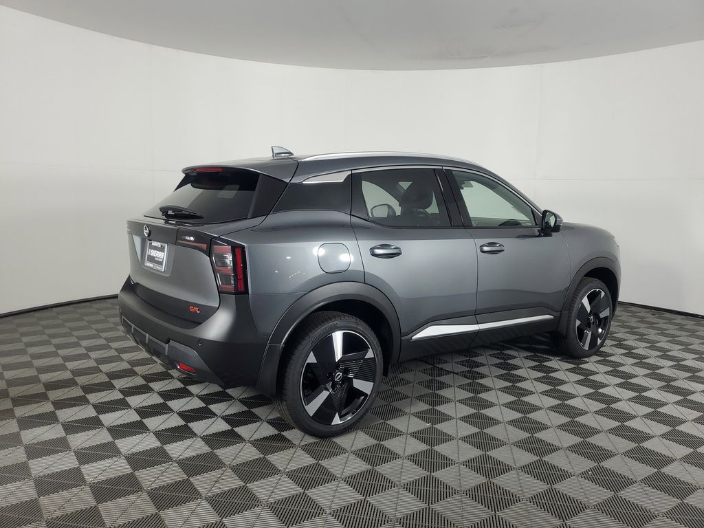 2025 Nissan Kicks SR photo 3