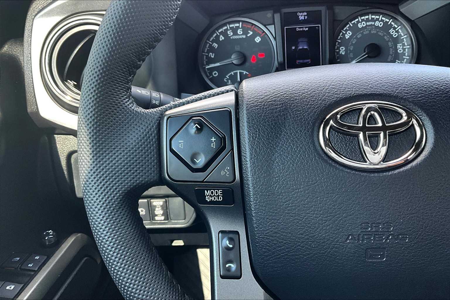 2023 Toyota Tacoma TRD 4x4 photo 22