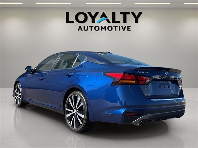 2022 Nissan Altima 2.5 SR photo 3
