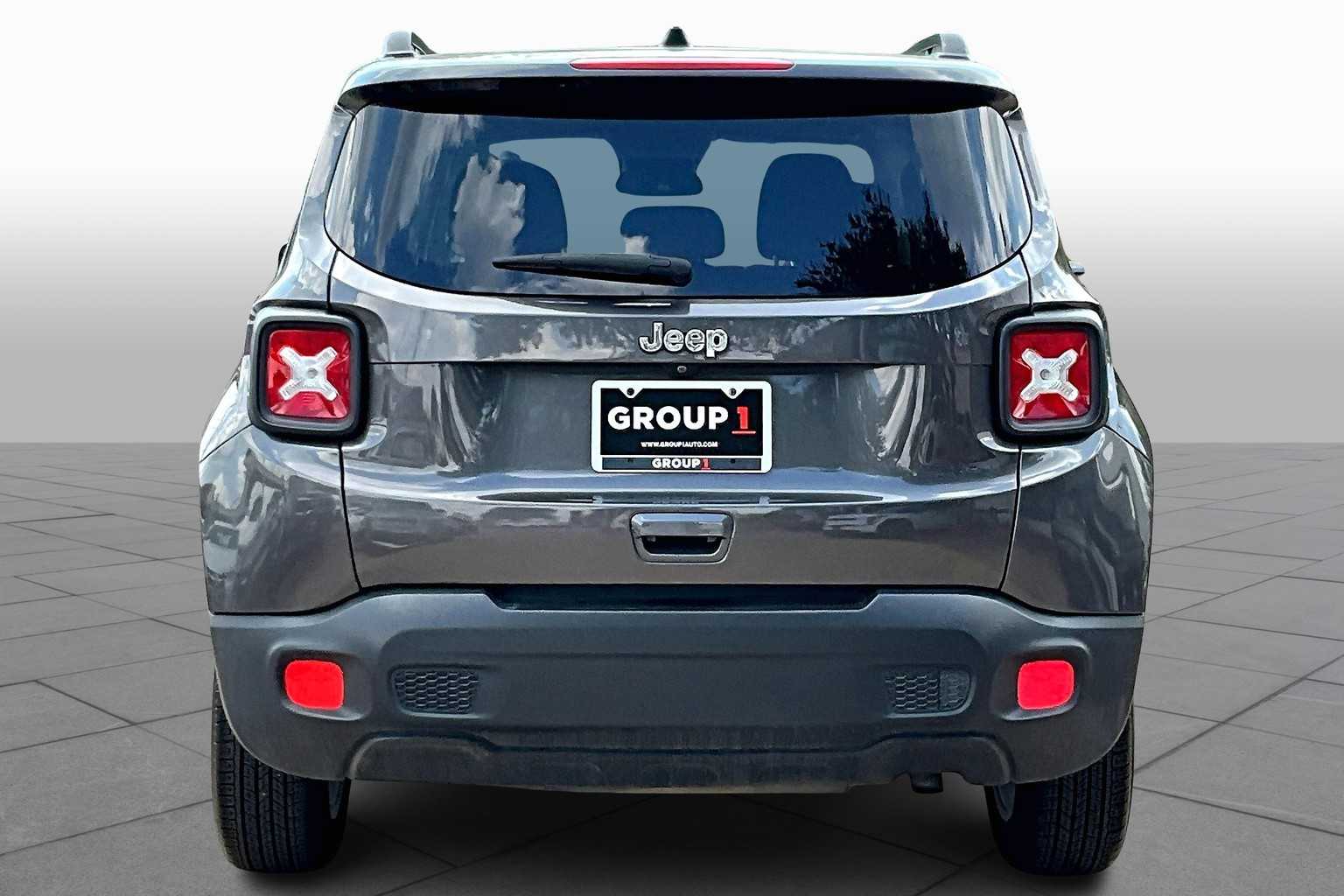 2018 Jeep Renegade Latitude North Edition photo 4