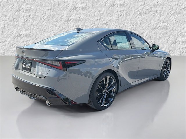 2025 Lexus IS 350 F SPORT photo 3