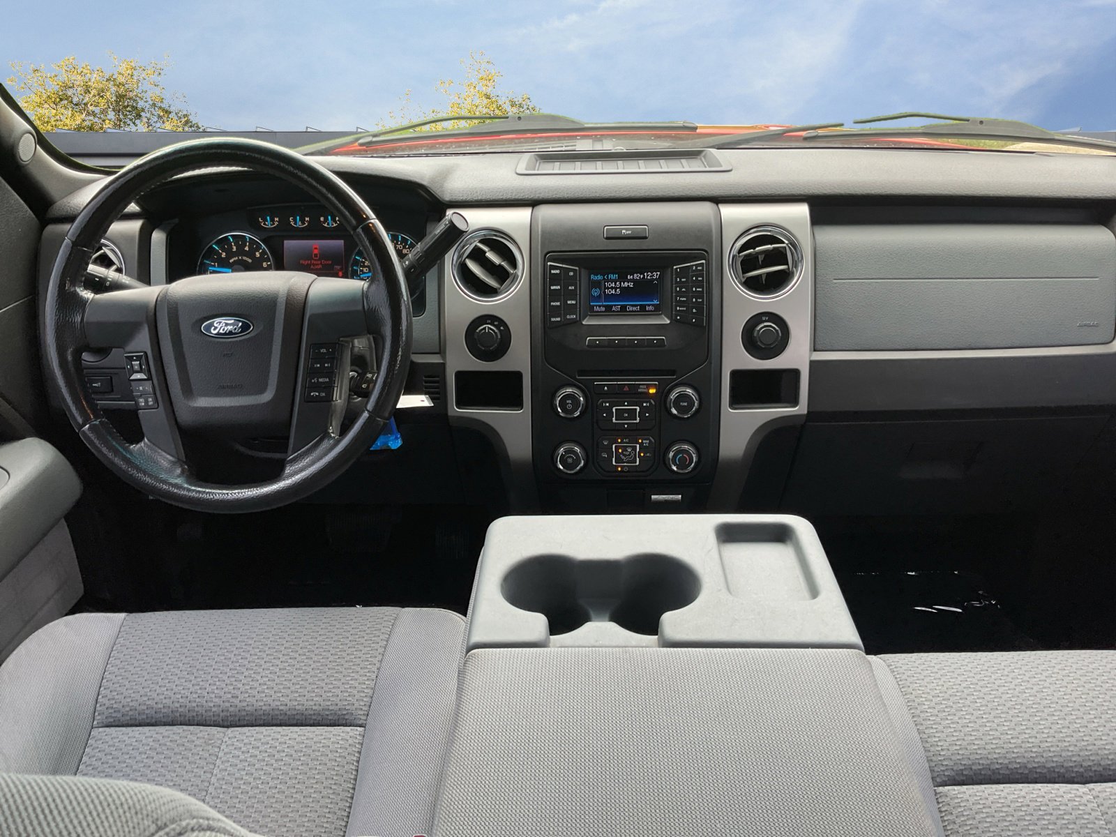 2013 Ford F-150 XLT photo 6