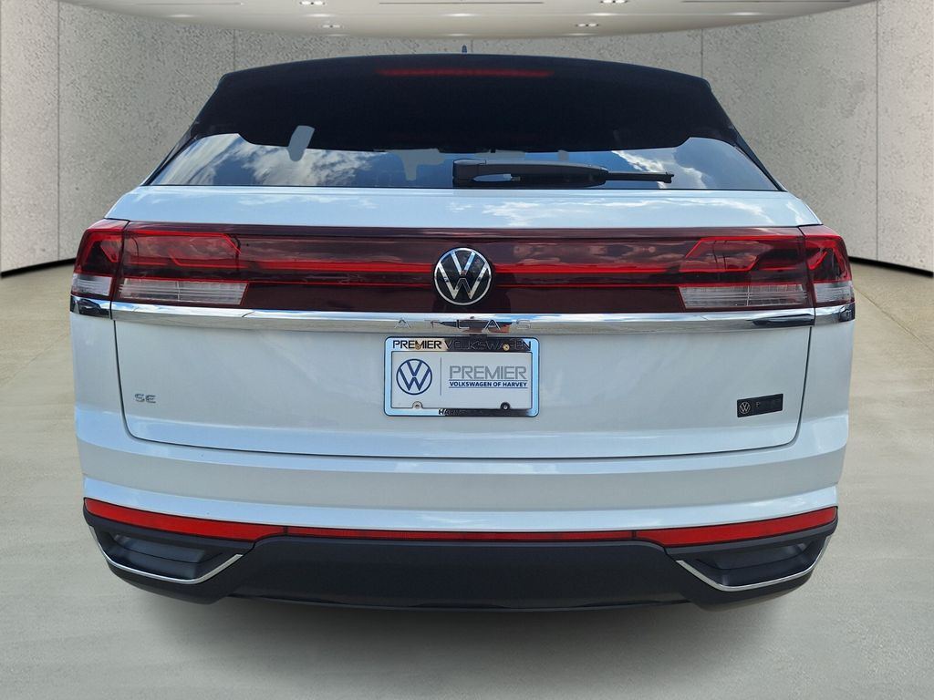 2026 Volkswagen Atlas Cross Sport SE photo 3