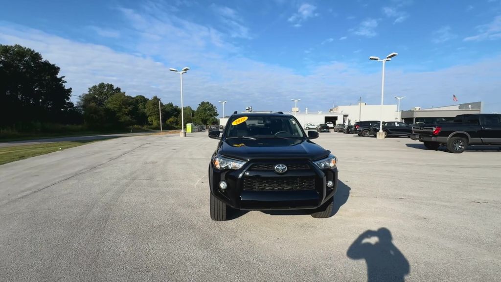 2019 Toyota 4Runner SR5 Premium photo 3