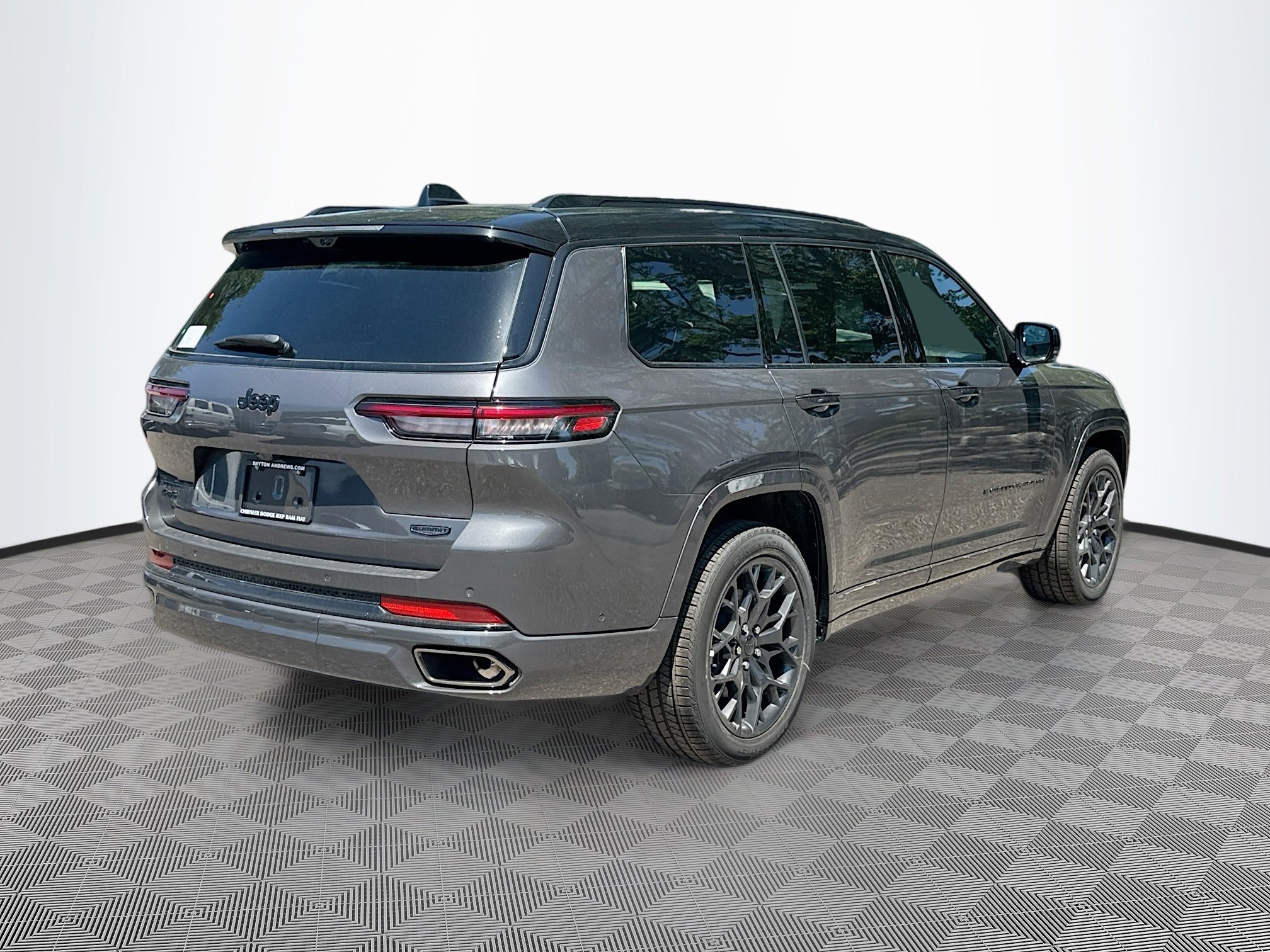 2025 Jeep Grand Cherokee L Summit Reserve photo 4