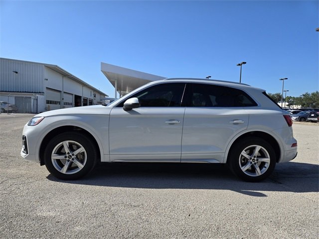 2021 Audi Q5 Premium 45 TFSI photo 2