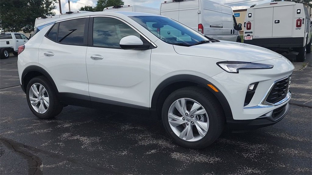 2026 Buick Encore GX Preferred photo 2