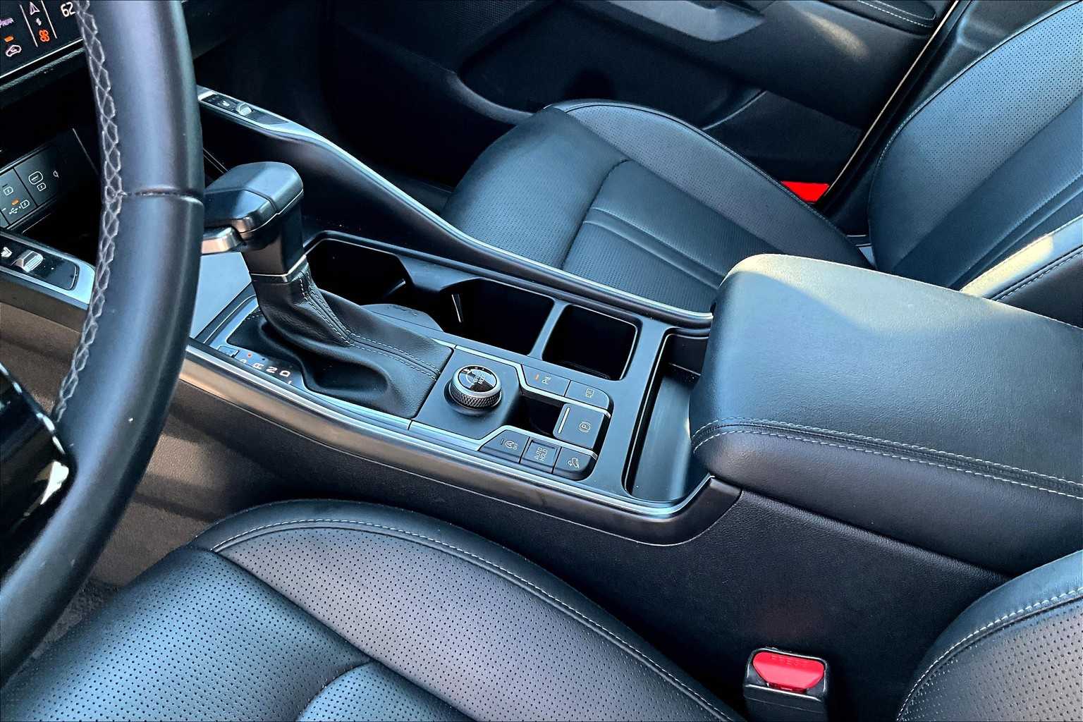 2024 Kia Sorento S photo 14