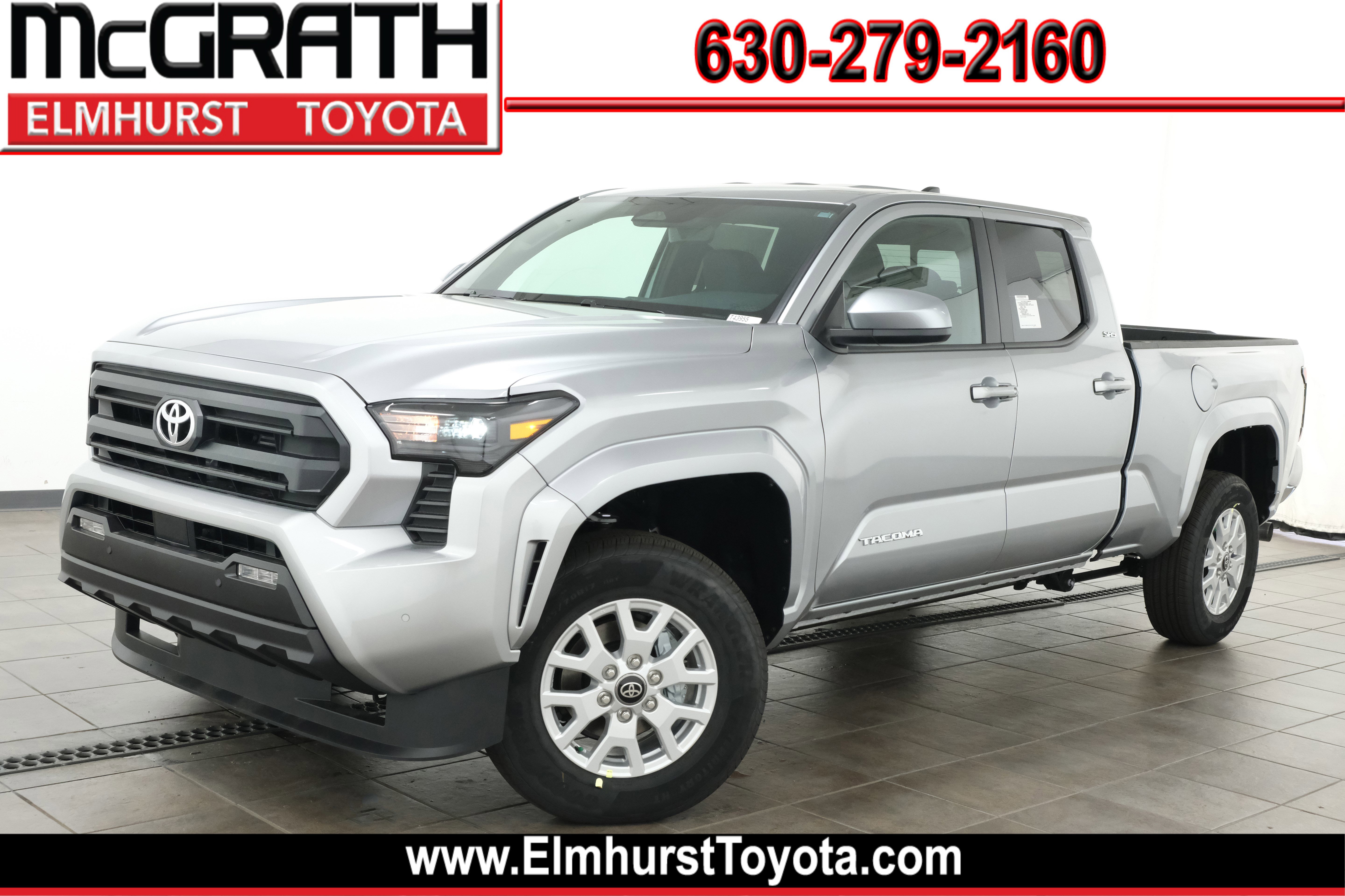 2025 Toyota Tacoma SR5's photo