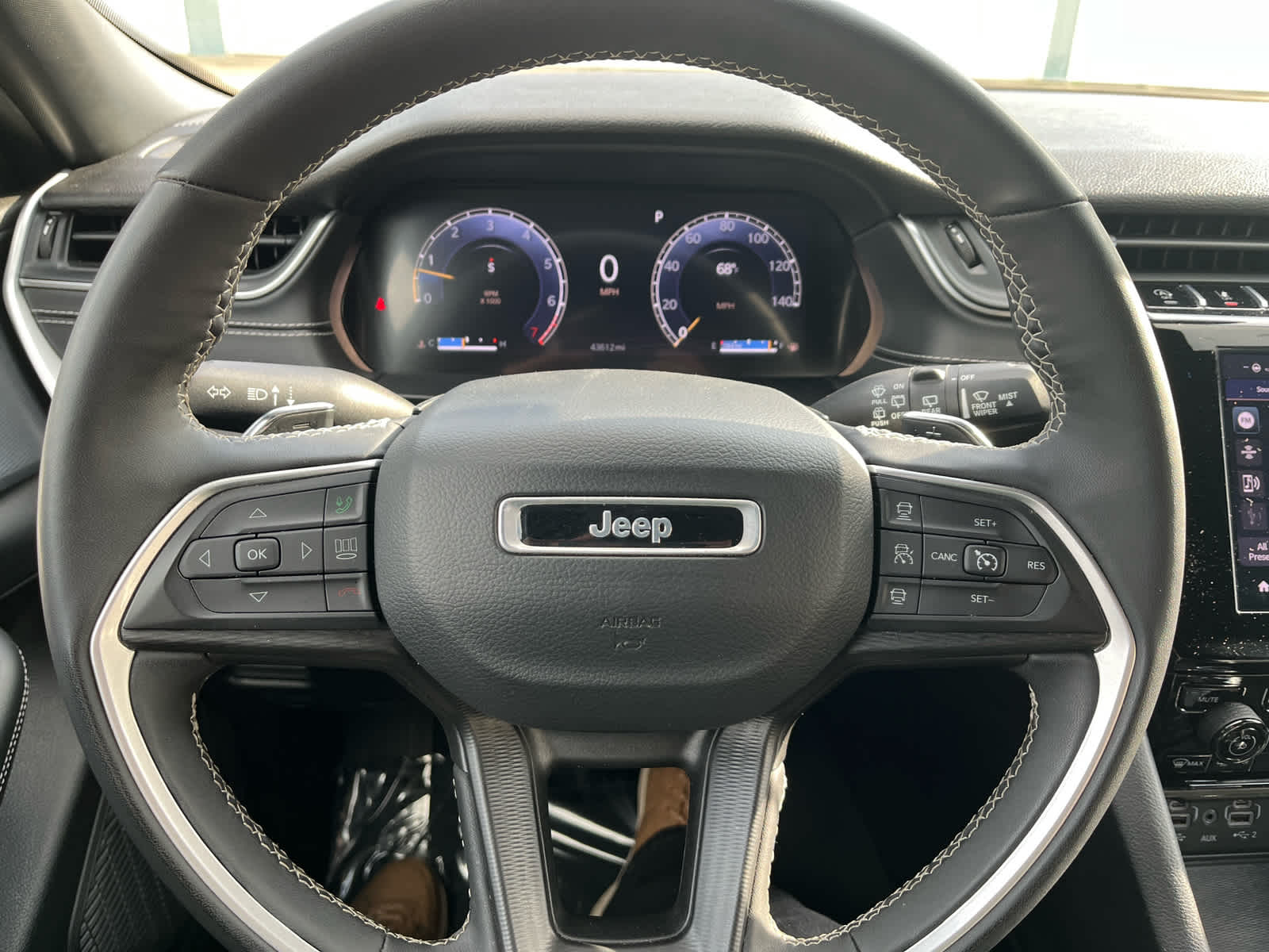 2024 Jeep Grand Cherokee Altitude photo 32