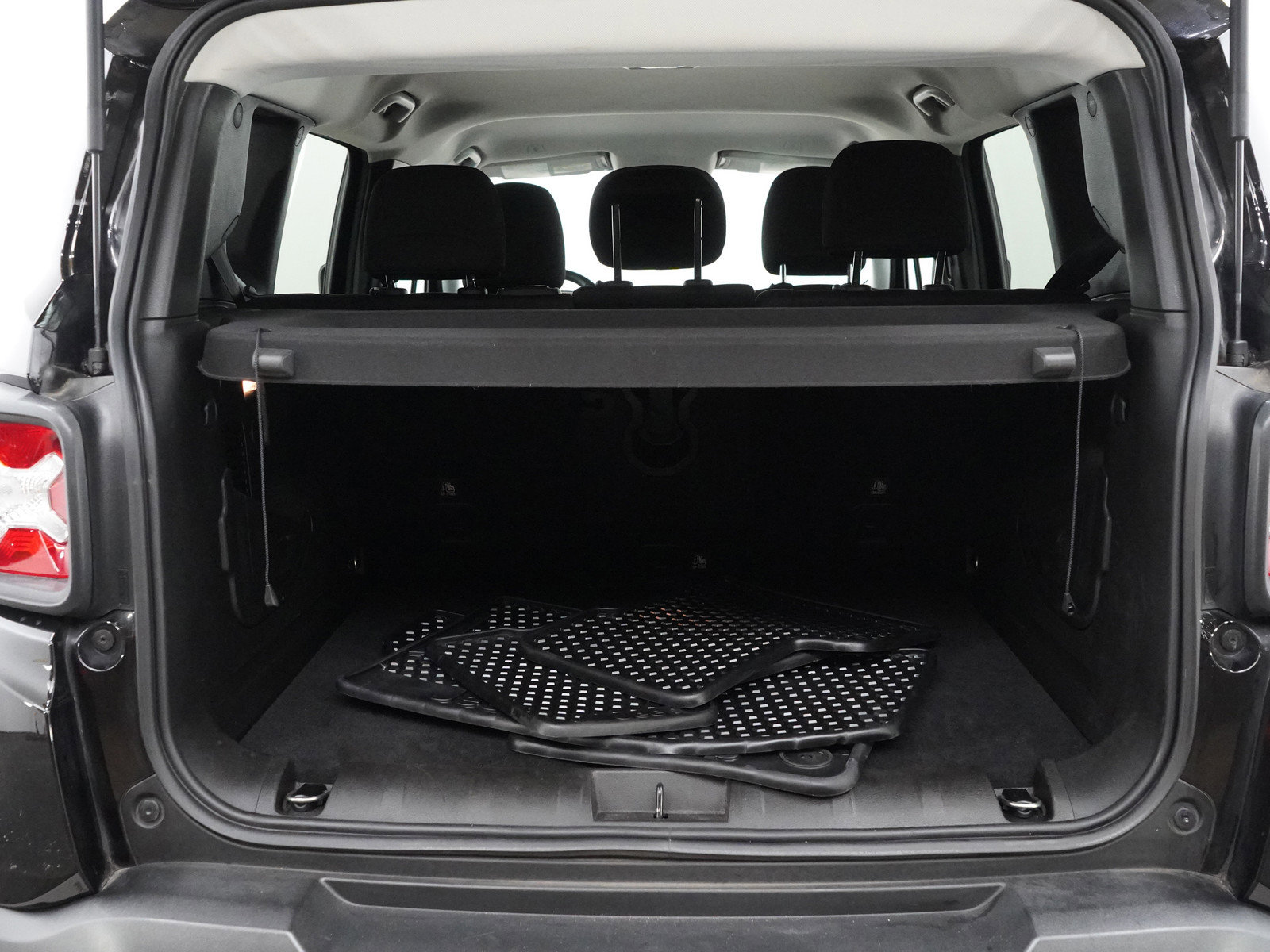 2021 Jeep Renegade Latitude photo 14