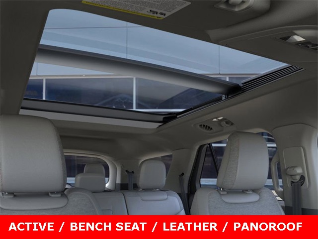 2025 Ford Explorer photo 37