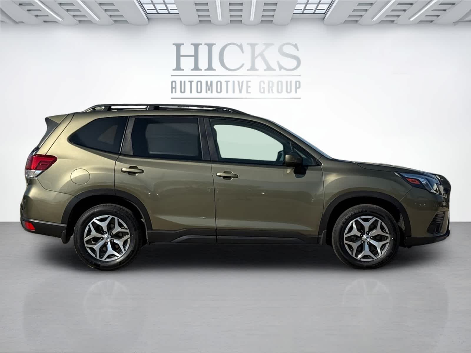 2022 Subaru Forester Premium Sport photo 3