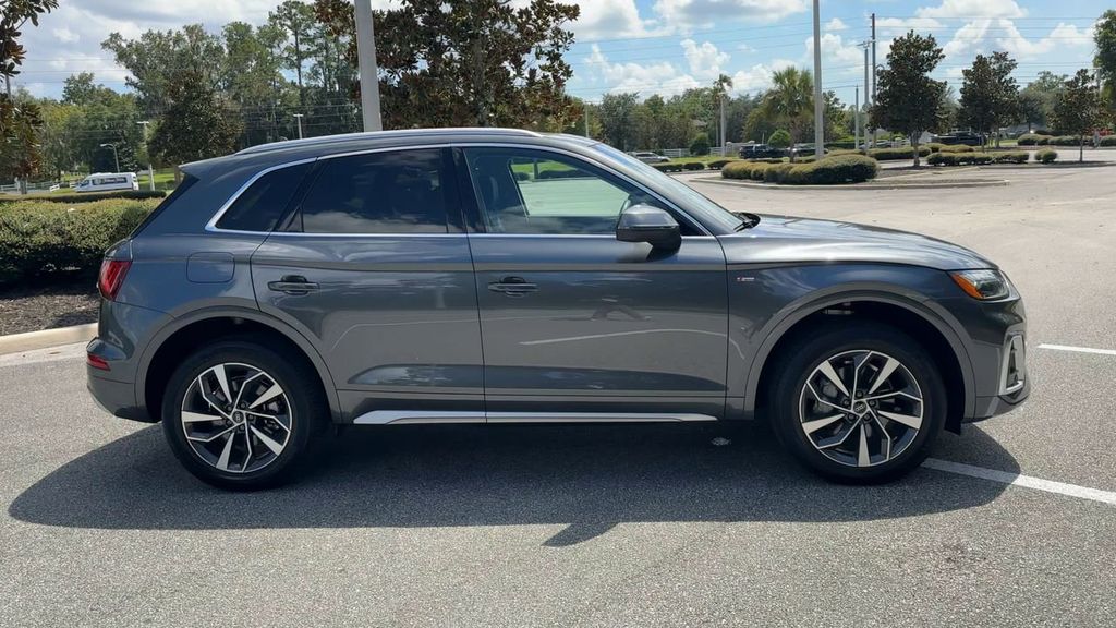 2024 Audi Q5 45 S line Premium photo 8