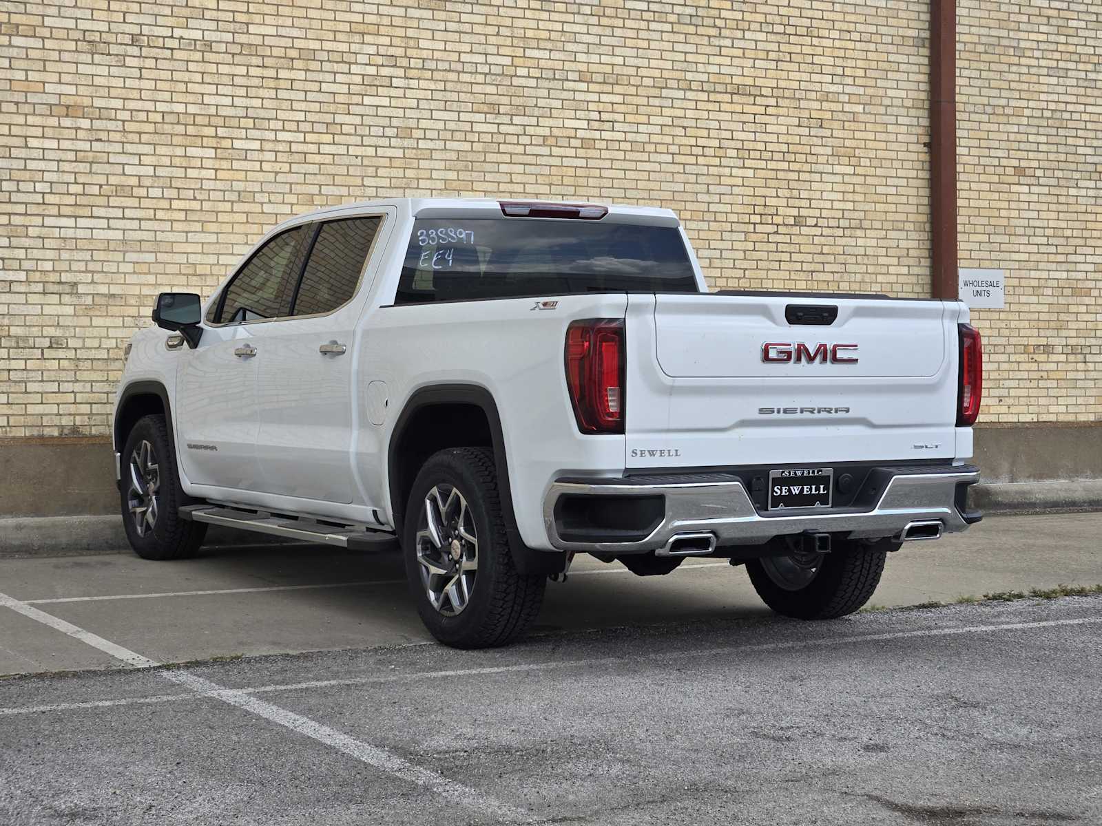 2025 Gmc Sierra 1500 SLT photo 4