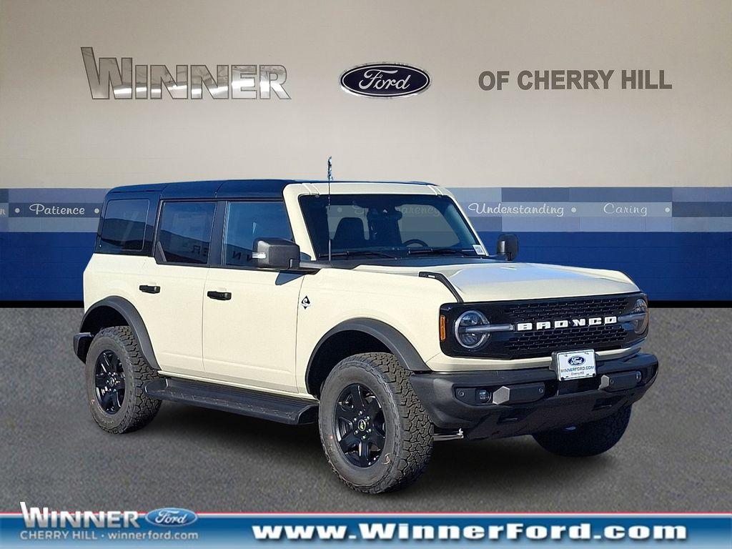 2025 Ford Bronco 4-Door Outer Banks's photo