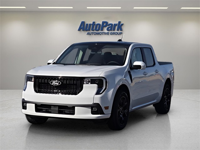 2025 Ford Maverick photo 3
