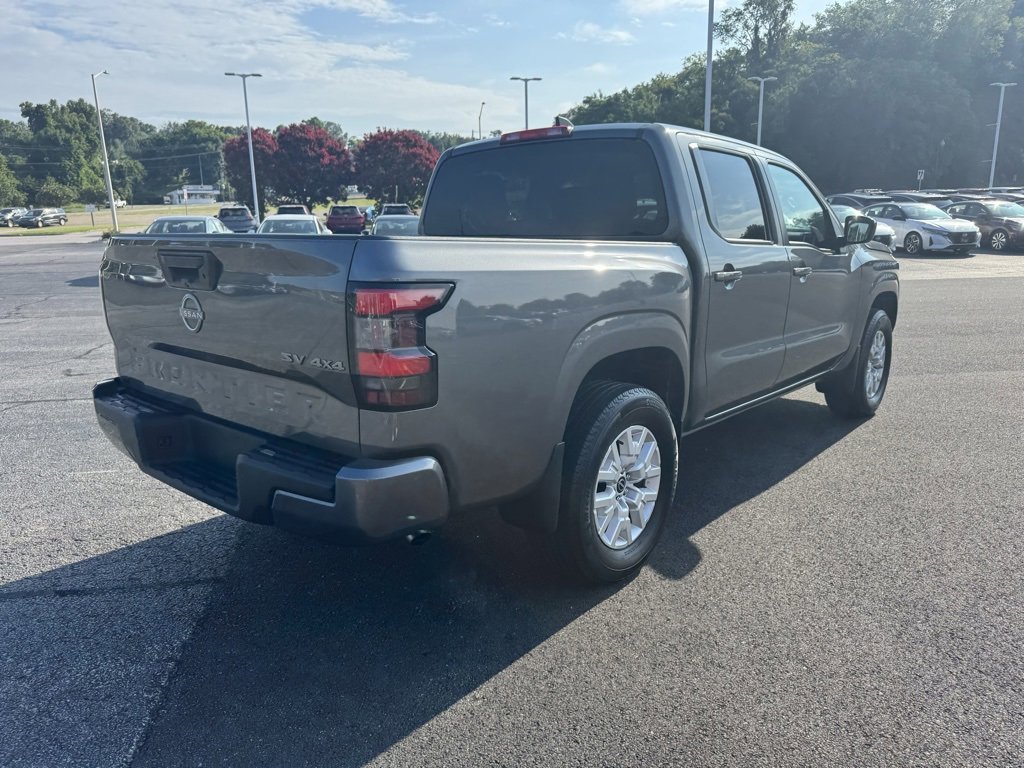 2022 Nissan Frontier SV Crew Cab photo 3