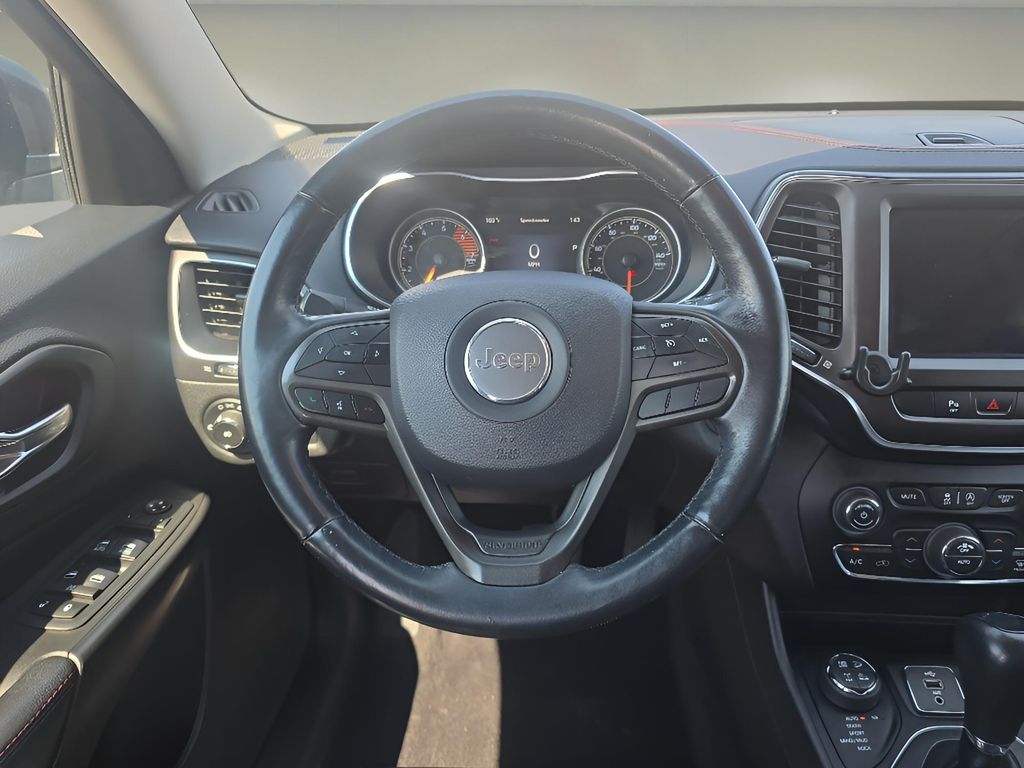 2019 Jeep Cherokee Trailhawk photo 17