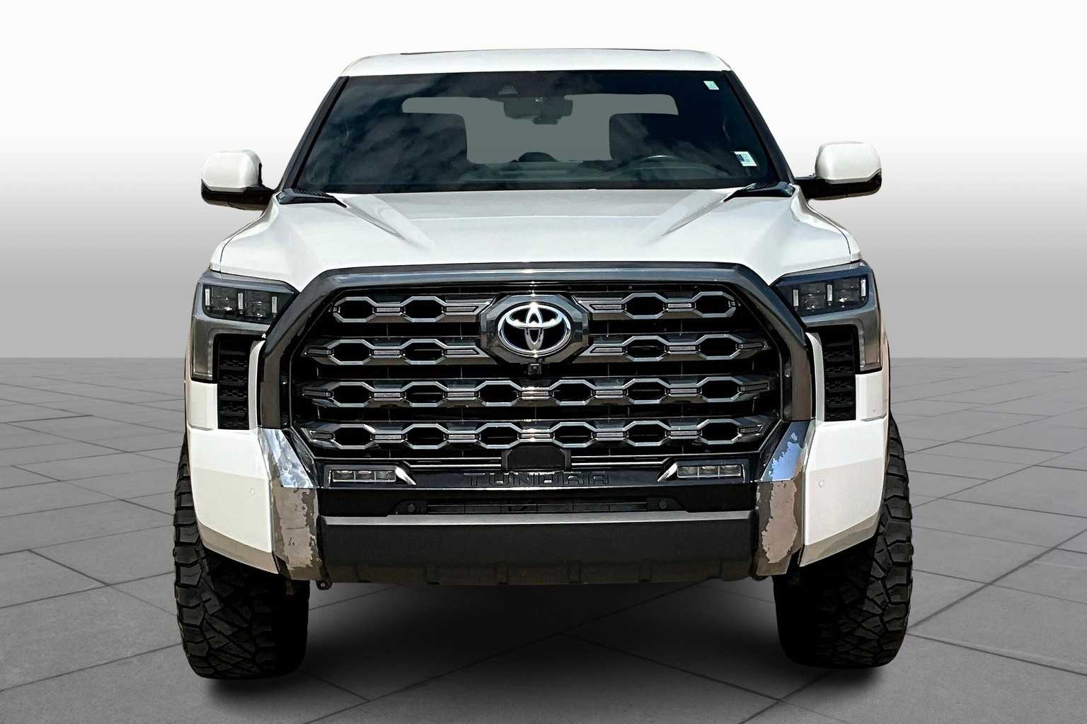 2024 Toyota Tundra Platinum photo 3