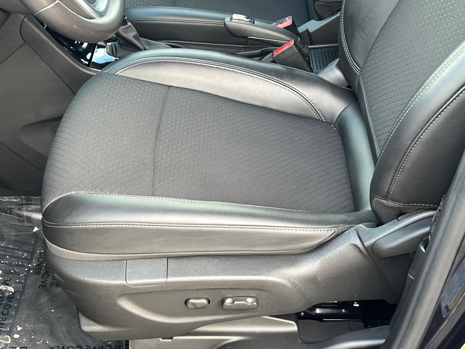 2022 Buick Encore Preferred photo 16