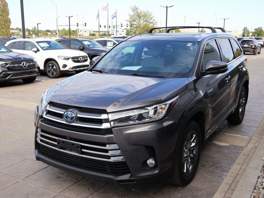 2018 Toyota Highlander Hybrid Limited Platinum photo 4