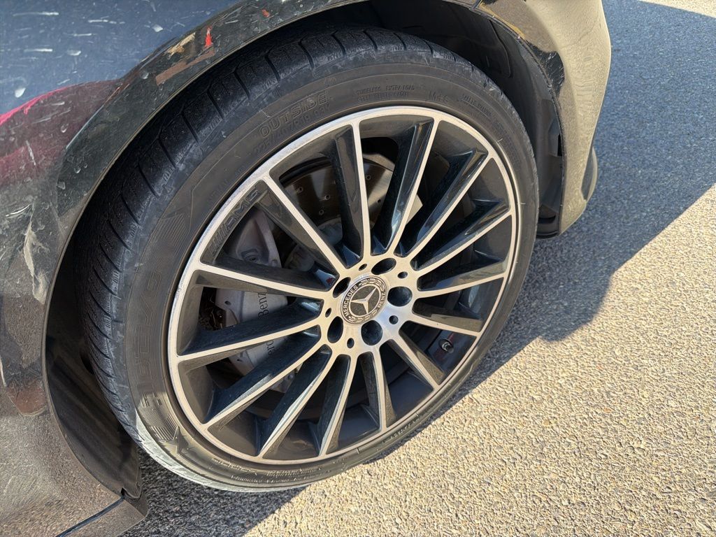 2018 Mercedes Benz C 300 photo 8