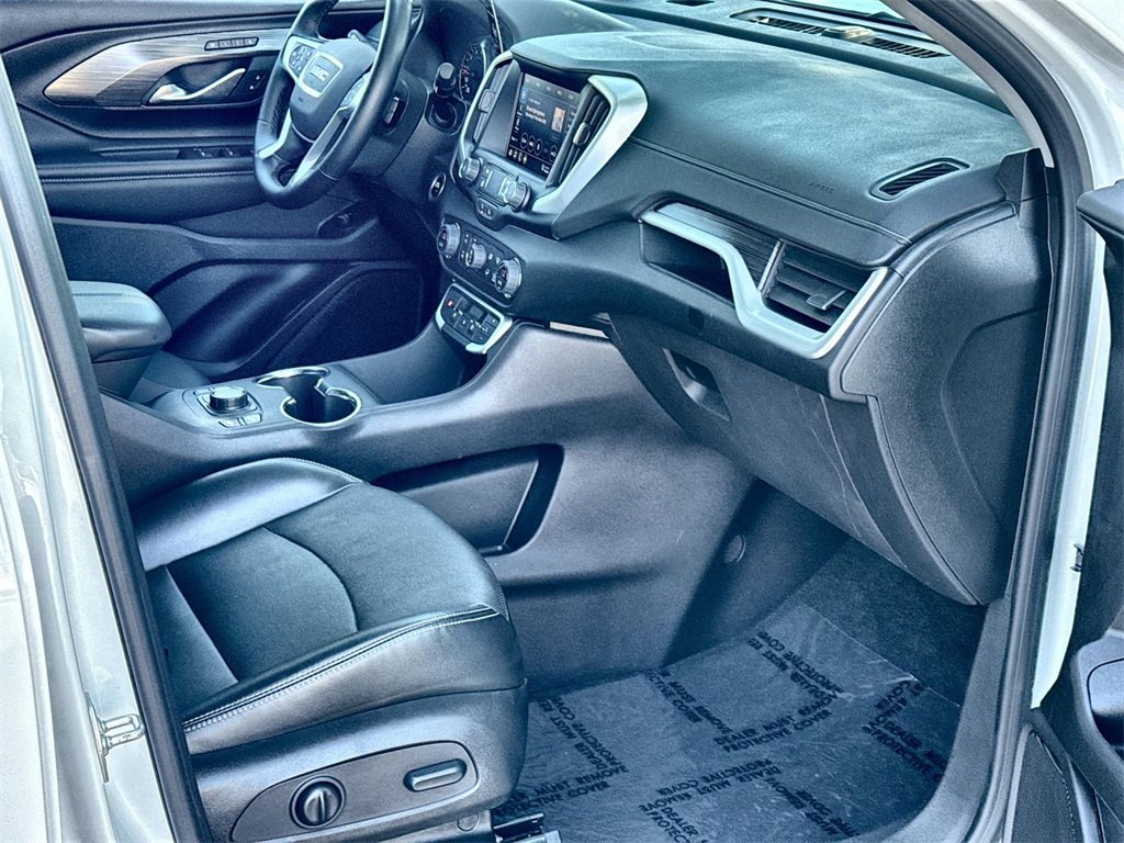 2024 Gmc Terrain SLT photo 17