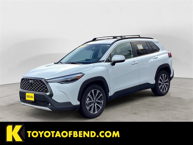 2022 Toyota Corolla Cross XLE's photo