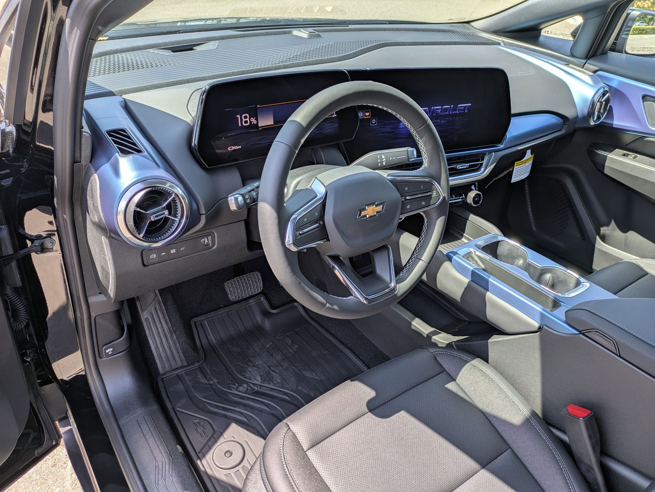 2026 Chevrolet Equinox LT photo 7