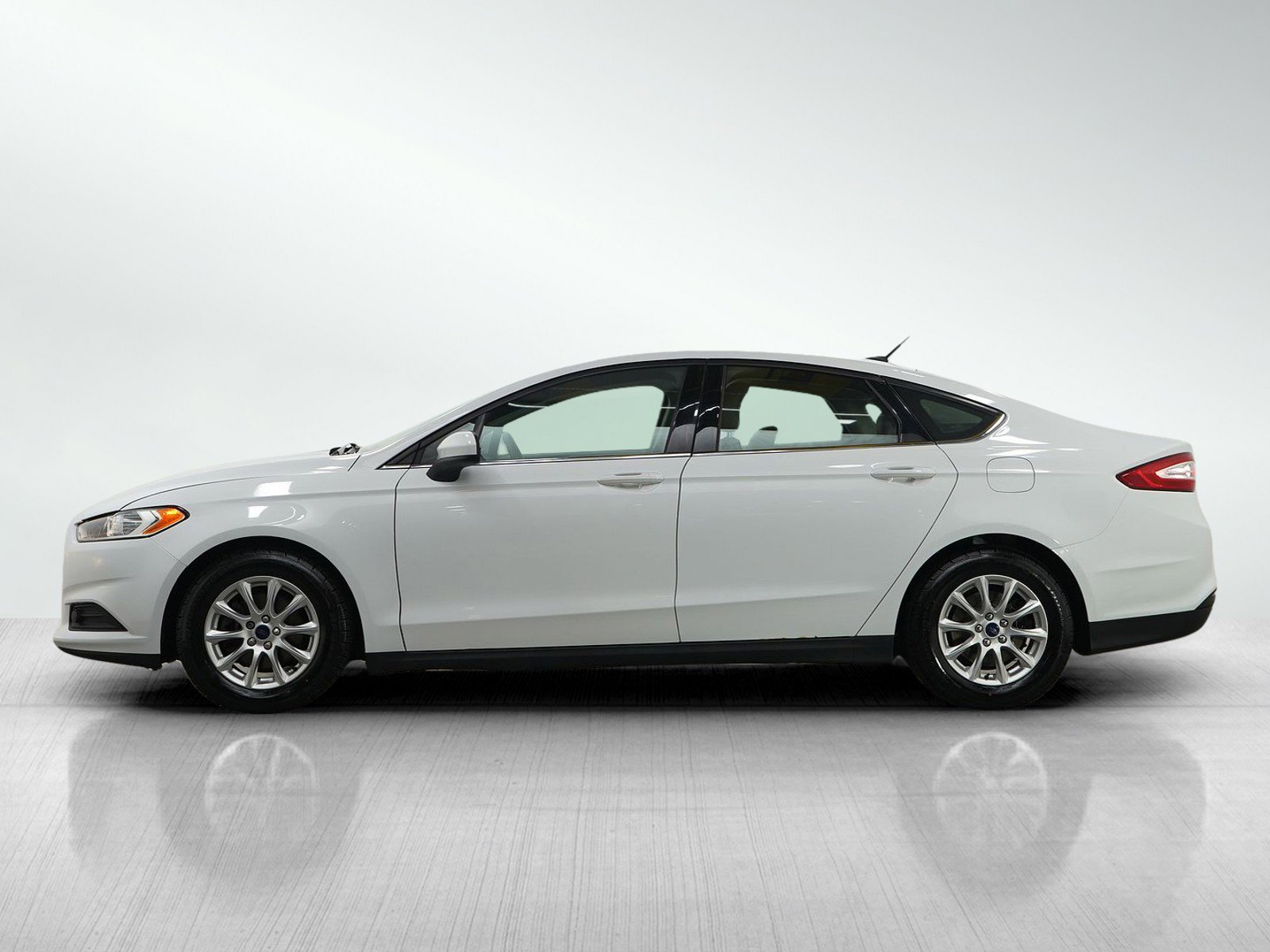Used 2016 Ford Fusion S with VIN 3FA6P0G75GR133717 for sale in White Bear Lake, Minnesota